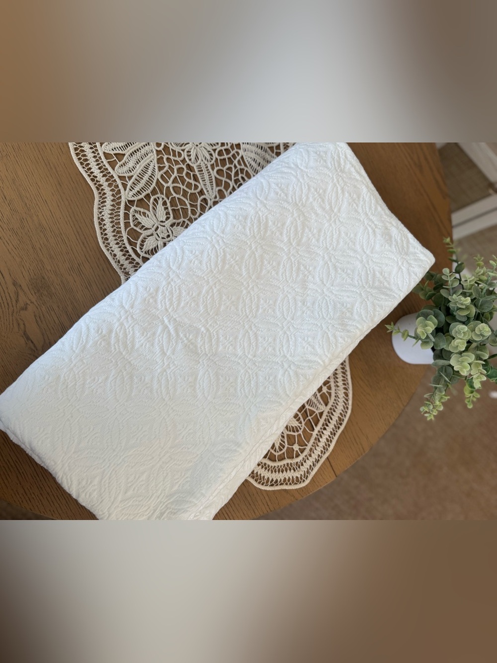 Linea Casa by sferra White Cotton Matelassé Coverlet Queen Bedspread Portugal